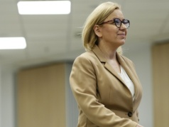 Minister klimatu ogłasza sukces w sprawie OZE. 