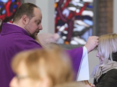 Czy w Środę Popielcową musisz być w kościele? I co z tym postem?