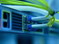 Światłowód do VOD. Jaki wybrać i ile to właściwie kosztuje?