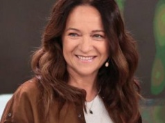 Prostota wciąż jest w cenie. Tylko spójrzcie na suknię Drzyzgi