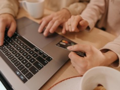 TAURON Arena paraliżuje Kraków? Sprawdzamy, jak mieszkańcy i turyści radzą sobie z logistyką w dni koncertowe