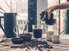 Kawa w 2025 roku zaliczyła szaleńczy rajd. Raport ze sklepów