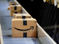 Wielki zakład o Amazona. Jeden sprzedaje paczki akcji, drugi kupuje taśmowo