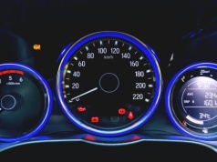 Tylko 100 km/h na autostradzie? Idą radykalne zmiany limitów prędkości