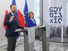 Marszałek Senatu Małgorzata Kidawa-Błońska otworzyła wystawę „GDYNIA x 10”