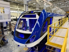 PKP Intercity i Newag pokazują pierwszą hybrydę