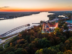 Stary most w Płocku będzie miał drogę rowerową. Podwieszą ją do boku przeprawy