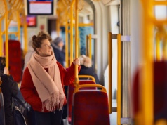 Warszawiacy stawiają na komunikację miejską. Nowe dane z Barometru Warszawskiego