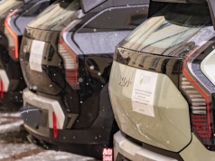 Stołeczna policja dostała nowe radiowozy. Są nieoznakowane. Prawie