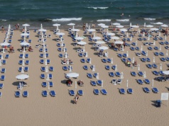 Wizz Air zapowiada nowe kierunki wakacyjne - z Radomia i z Katowic