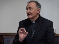 Historyczny proces w Polsce. Biskup Andrzej Jeż stanął przed sądem