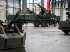 PiS, atakując SAFE, strzela polskiemu wojsku w stopę. Alternatywy nie ma, a ściana tuż tuż