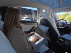 Tesla Robotaxi rozbija się częściej niż ludzie. Brutalna weryfikacja wizji Muska