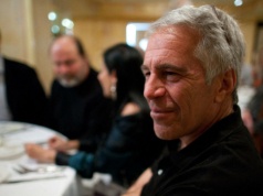 Tak Epstein został pokazany w "Dziewczynach z Dubaju". Wyciekło wideo