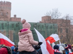 Liczba urodzeń leci na łeb na szyję. Jakby Polska skurczyła się o duże miasto