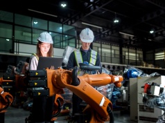 Cyfryzacja w przemyśle przyspiesza, ale wycena części wciąż bywa wąskim gardłem