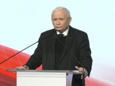 Kaczyński dryfuje, młodzi kreują narrację