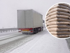 Kuszą Polaków pelletem z importu. "Opcja awaryjna"