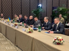 Koniec wojny na Ukrainie o krok bliżej? Nieoficjalnie: Amerykanie mówią o postępach