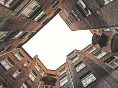 Najem mieszkań po nowemu? Duże miasta „za”, ale pojawiają się spore wątpliwości