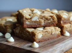 Moja rodzina zajada się tym prostym ciastem z jabłkami. Bije na głowę szarlotkę