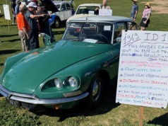 Miłośnicy Citroëna spotkali się w Arizonie. Francuska motoryzacja błyszczała w słońcu