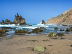 Plaża na największej z Wysp Kanaryjskich otwarta po 2 latach. Turystów zachwyci to miejsce