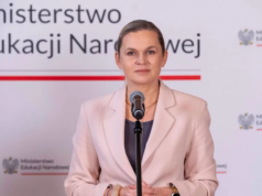 Szefowa MEN ubolewa, że dzieci przestały się uczyć. Zamiast prac domowych, będą kartkówki