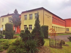 Szkoła podstawowa w Sieńcu nie zostanie zamknięta. Będzie jednak podwyżka podatków