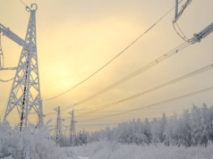 Styczniowe mrozy skuły fabryki. Przemysł zjechał pod kreskę