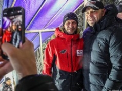 Prokuratura sprawdza markę Nowrocky. W tle znak towarowy i symbol 'R' w kółku