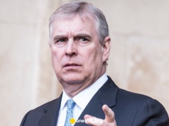 Były książę Andrzej zatrzymany przez brytyjską policję. Jest stanowisko premiera Wielkiej Brytanii