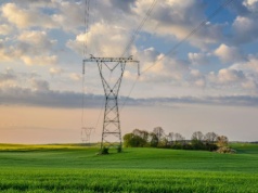 Zasiedzenie służebności przesyłu po wyroku TK. Rolnicy mają czas do 2 marca