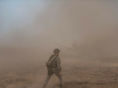 Kusili lukratywnymi posadami, a wysyłali na front. Nowe dane z pola walki