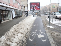 Śnieg przy posesji to twój problem? Wybuchł spór o nowe obowiązki właścicieli domów