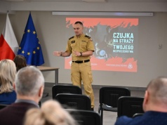 Blisko 600 czujek dymu i czadu trafi do mieszkańców powiatu lubelskiego. Urządzenia zwiększą bezpieczeństwo w domach