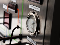 Dramat po zainstalowaniu pompy ciepła. "Siedzimy w kurtkach, emerytury brakuje na prąd"