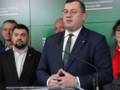 "Nie stoi po stronie rolników”. Ostra reakcja Stefana Krajewskiego na prezydenckie weto