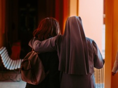 Siostra zakonna do skrzywdzonych: nie musicie przeżywać swojego cierpienia w samotności
