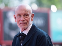 John Malkovich jako najpotężniejszy człowiek w San Francisco