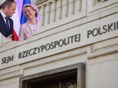 Kredyt z SAFE. Mentzen: Konstytucja wymaga zgody ustawowej, ale procedowana ustawa jej nie zawiera