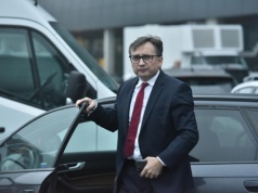 Grożą Ziobrze sznurem! Przebywający w Budapeszcie polityk zawiadamia prokuraturę