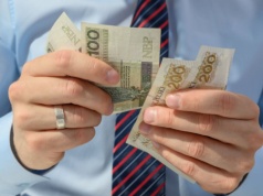 Wiadomo, w których zawodach zarabia się najlepiej. Nawet 23 tys. zł na start w Polsce