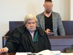 Mówił o “trumnie na kółkach”. 5 marca sąd zdecyduje w sprawie łódzkiego mecenasa