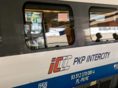 Awaria kolejowa we Wrocławiu trwa już drugi dzień. Są opóźnienia