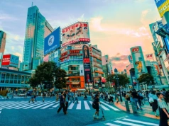 Polityka odstraszyła turystów od Japonii. Skorzysta na tym inny kraj