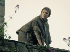 Rycerz Siedmiu Królestw - showrunner nienawidzi retrospekcji. Mówi o 2. sezonie i swojej przyszłości