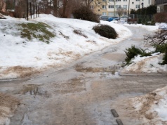 Odwilż opanuje Polskę. Możliwe wzrosty poziomu wód