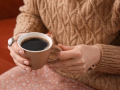 Wlej łyżeczkę do porannej kawy. Zbijesz cukier i przyspieszysz metabolizm