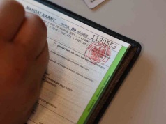 Jarocin. Driftował na parkingu. 20-latek surowo ukarany zgodnie z nowymi przepisami